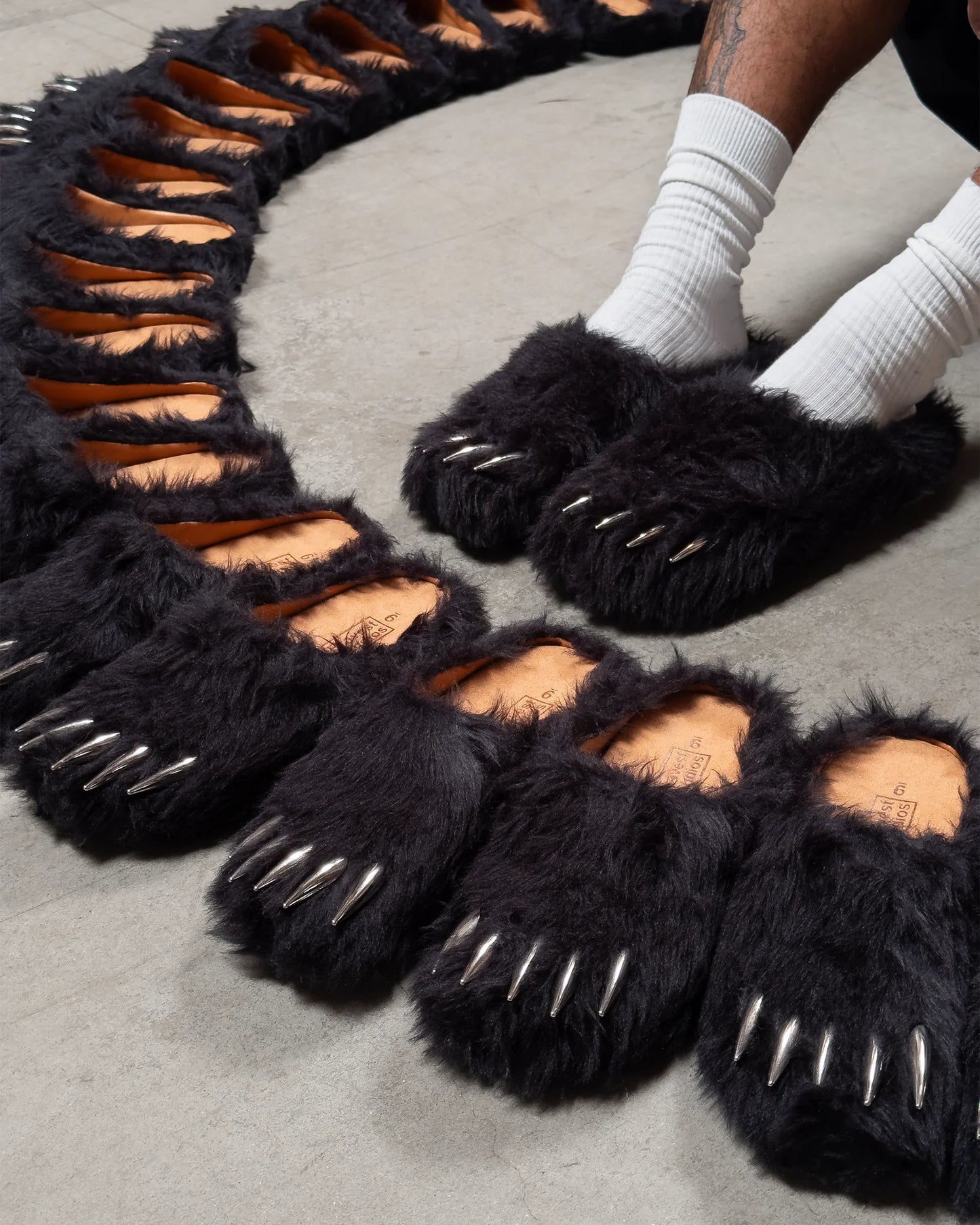 Bear Claws Slippers™